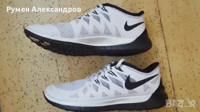 Като нови бели маратонки Nike Free 5.0 за момиче с р-р 38,5, снимка 2 - Маратонки - 47241341