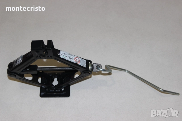 Авариен комплект крик Fiat Grande Punto (2005-2012г.) ключ за гуми / кука за теглене, снимка 4 - Аксесоари и консумативи - 52811640