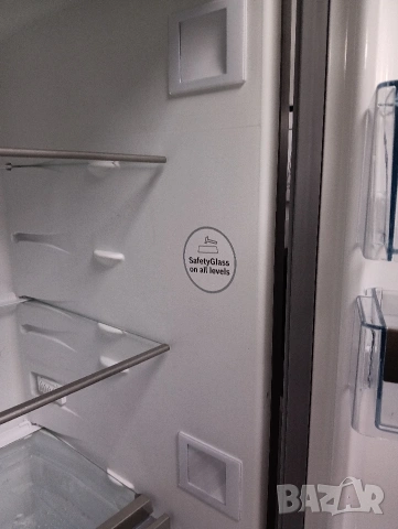 Иноксова комбиниран хладилник с фризер Сименс Siemens с две години гаранция!, снимка 5 - Хладилници - 53516595