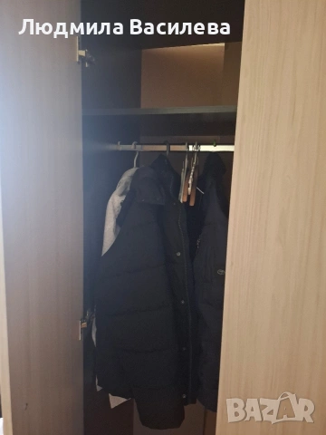 Продавам двукрилен гардероб., снимка 3 - Гардероби - 54006994