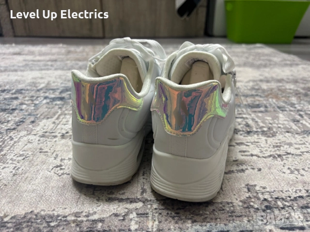 Дамски обувки Sketchers Street, снимка 3 - Маратонки - 54180140