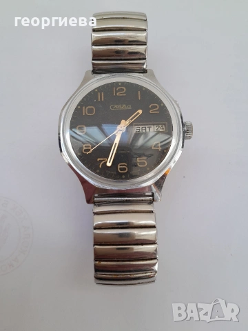 прекрасен часовник Slava,като нов