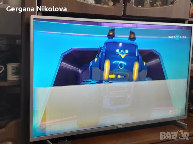 Телевизор Смарт PHILIPS 43 инча с малък проблем, снимка 5 - Телевизори - 49627796