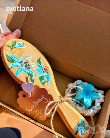 Ръчно рисувани четки за коса