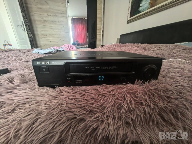 Видеорекордер Philips VR210, снимка 5 - Плейъри, домашно кино, прожектори - 53474788