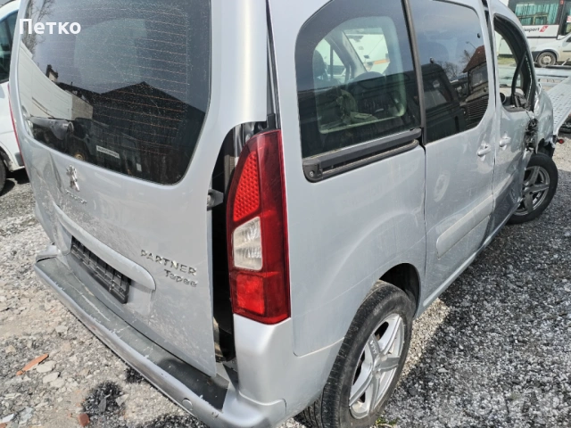Пежо Партнер , снимка 2 - Автомобили и джипове - 54020586