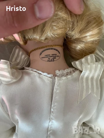 Продавам Лимитирана порцеланова кукла, снимка 4 - Антикварни и старинни предмети - 50505942