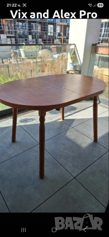 Дървена маса с 6 стола