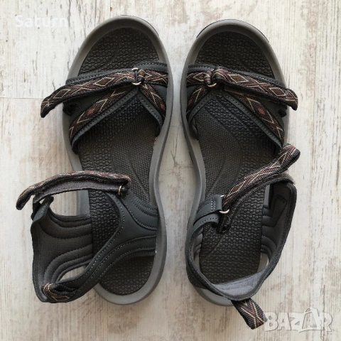 нови дамски / детски сандали размер 36.5