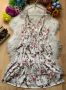 Бяла рокля с цветя и волани, снимка 1 - Рокли - 45282615