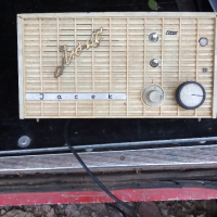 Стар радиоапарат , снимка 4 - Антикварни и старинни предмети - 45035206