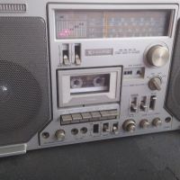 Boombox касетофон ретро винтидж , снимка 1 - Радиокасетофони, транзистори - 46193974