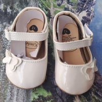 Продавам бебешки обувки, снимка 1 - Бебешки обувки - 45843570