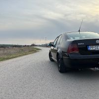 VW Bora 2.0i с газ, снимка 4 - Автомобили и джипове - 45187738