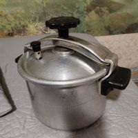 Руска тенджера под налягане.6 литрова., снимка 4 - Съдове за готвене - 45685711