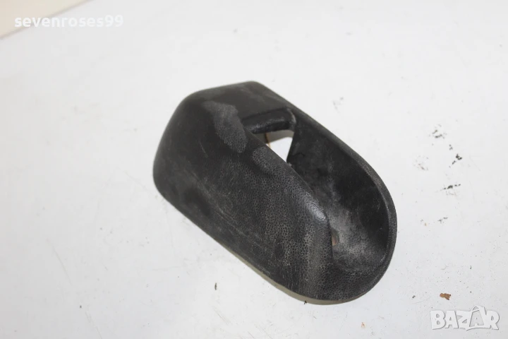 Интериорна пластмаса Мазда 3 2008 2.3i 158hp Mazda 3 седан дръжка резервоар багажник BP4K-686F1, снимка 1