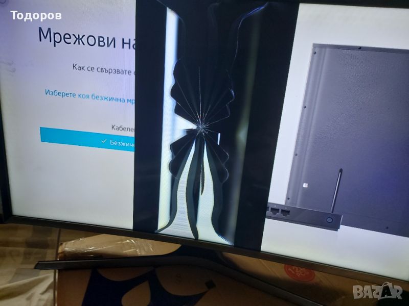 32"led TV Samsung UE32J6300 със счупен екран, снимка 1