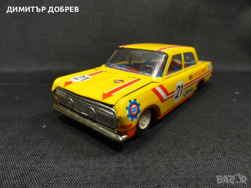 СТАРА РЕТРО СОЦ GDR DDR МЕТАЛНА ИГРАЧКА АВТОМОБИЛ КОЛИЧКА OPEL REKORD EHRI , снимка 1