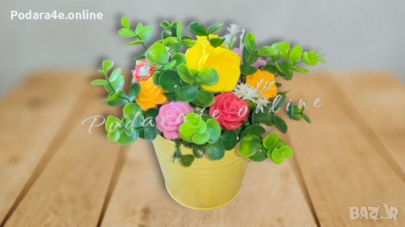 Букет от ароматни сапунени цветя в метална кофичка 💐 Подходящ подарък за всеки повод, снимка 1