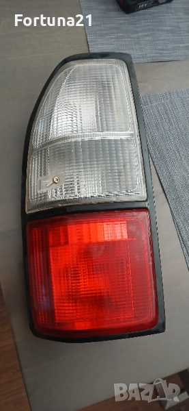 Toyota Land Cruiser - орижинален ляв стоп, снимка 1