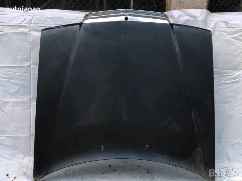 Преден капак Mercedes W124 1988г, снимка 1