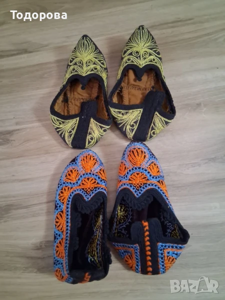 Старинни родопски невестински везани терлици с гайтан изработка 50те години

, снимка 1