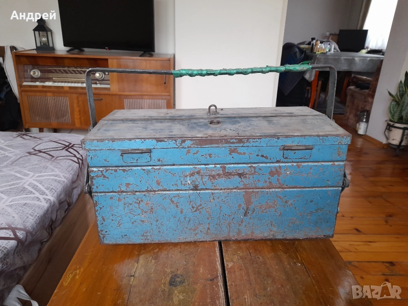 Старо метално сандъче за инструменти, снимка 1