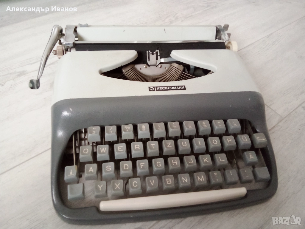 Германска пишеща машина Neckermann, снимка 1