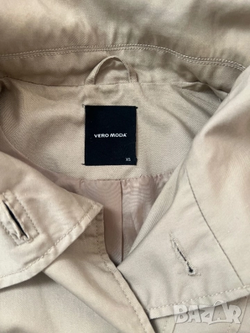 Къс тренчкот, снимка 4 - Якета - 52255269