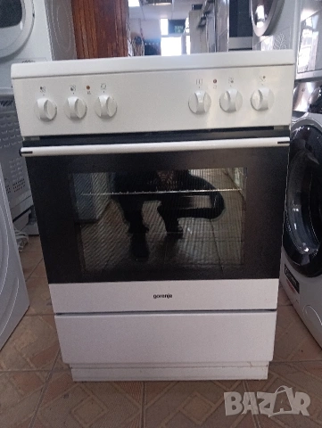 Свободно стояща печка с керамичен плот Gorenje с 2 години Гаранция!, снимка 2 - Печки, фурни - 53881617