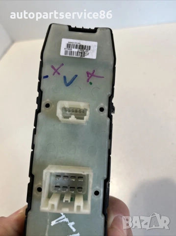 Главен превключвател за прозорци за Jeep Commander 3.0 CRD (2010) 04602781AA, снимка 2 - Части - 53477169
