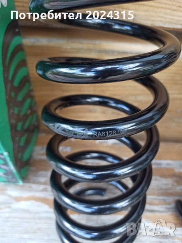 KYB Задни пружини Хюндай ix 35 KIA Sportage, снимка 5 - Части - 53921922