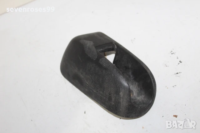 Интериорна пластмаса Мазда 3 2008 2.3i 158hp Mazda 3 седан дръжка резервоар багажник BP4K-686F1