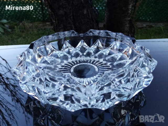 Голям кристален пепелник - Чехословакия, снимка 2 - Антикварни и старинни предмети - 54139202