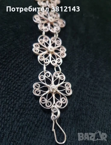 Сребърна гривна на цветя
Филигран
