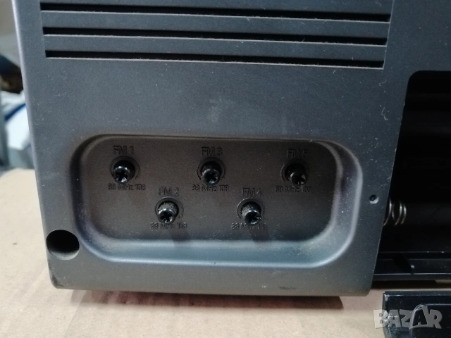 Радиокасетофон GRUNDIG RR 400, снимка 11 - Радиокасетофони, транзистори - 53776391