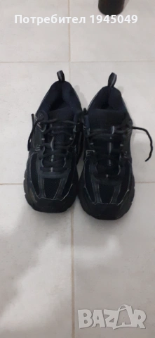 Детски маратонки Nike Vomero 5, снимка 5 - Детски маратонки - 53904913