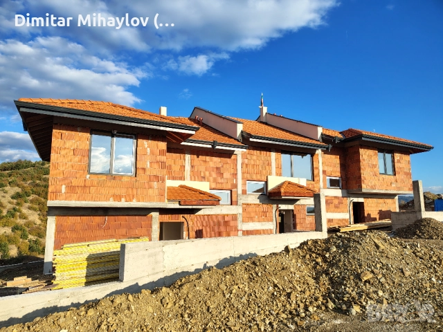 Редови къщи, в.з. Орлова Чука, гр. Благоевград, снимка 1