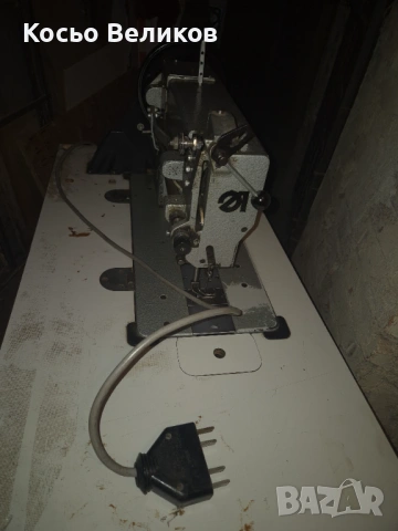 Професионално сарашка шевна машина Adler, снимка 9 - Други машини и части - 53837269