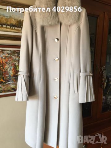 Разкошно палто от 100% Вълна, снимка 1 - Палта, манта - 45234956