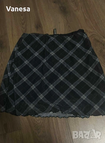 Карирана пола