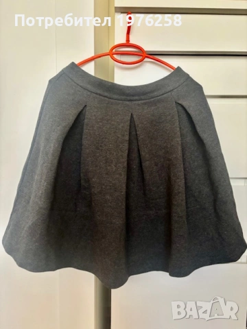 Дамска пола Reserved