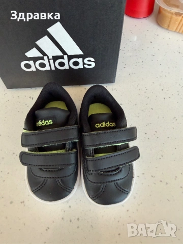 Детски маратонки Адидас, снимка 3 - Детски маратонки - 53853902