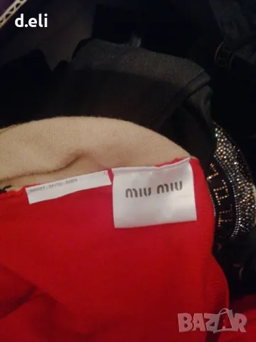 Miu Miu Original Size M 100% Кашмир , снимка 2 - Жилетки - 47782816