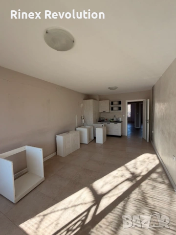 Тристаен апартамент под наем в Центъра