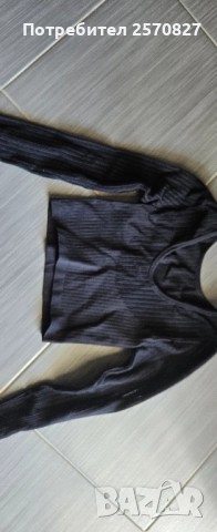 Блуза Forever 21, снимка 2 - Блузи с дълъг ръкав и пуловери - 51566040