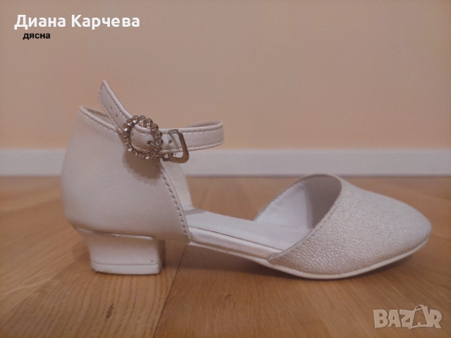 Продавам бели официални детски обувки за момиче размер 31, снимка 2 - Детски обувки - 51789656