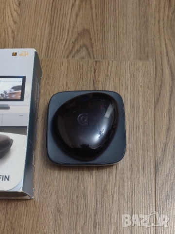 Универсално дистанционно управление - управляван през bluetooth предавател за iOS ( Iphone , Ipad )