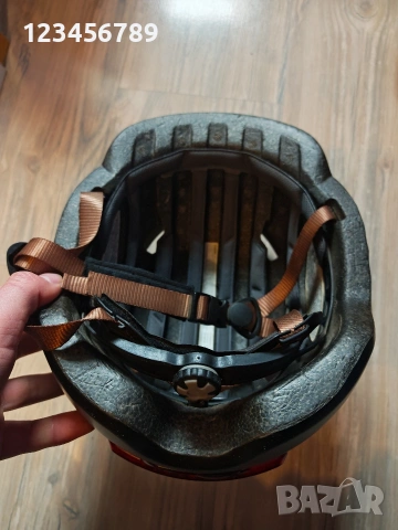 Каска Xiaomi смарт / smart , снимка 2 - Аксесоари за велосипеди - 53942568