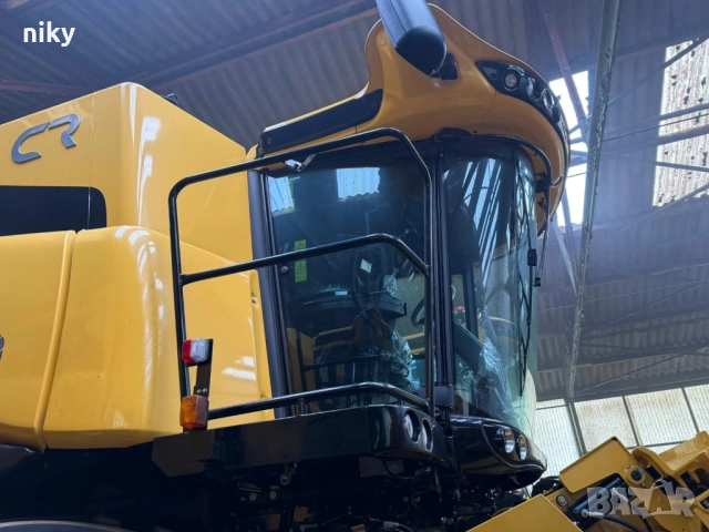 Комбайн New Holland CR10.90, снимка 3 - Селскостопанска техника - 52918865